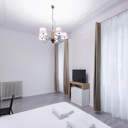 Elegante Quadrilocale Liberty In Zona Risorgimento * 밀라노