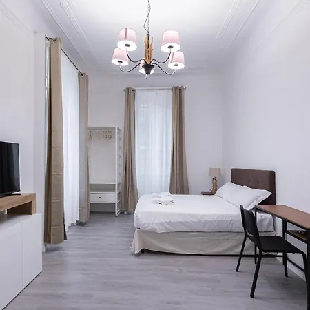 Elegante Quadrilocale Liberty In Zona Risorgimento Апартаменты