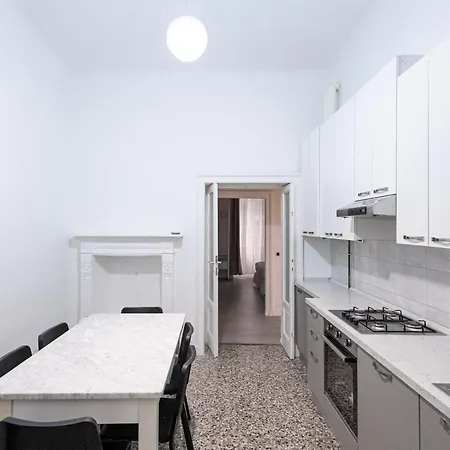 Апартаменты Elegante Quadrilocale Liberty In Zona Risorgimento *